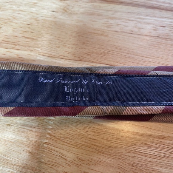 VTG Briar Men's Handcrafted Silk Tie Burgundy Gold Green Stripe Logan's KY - Picture 4 of 6